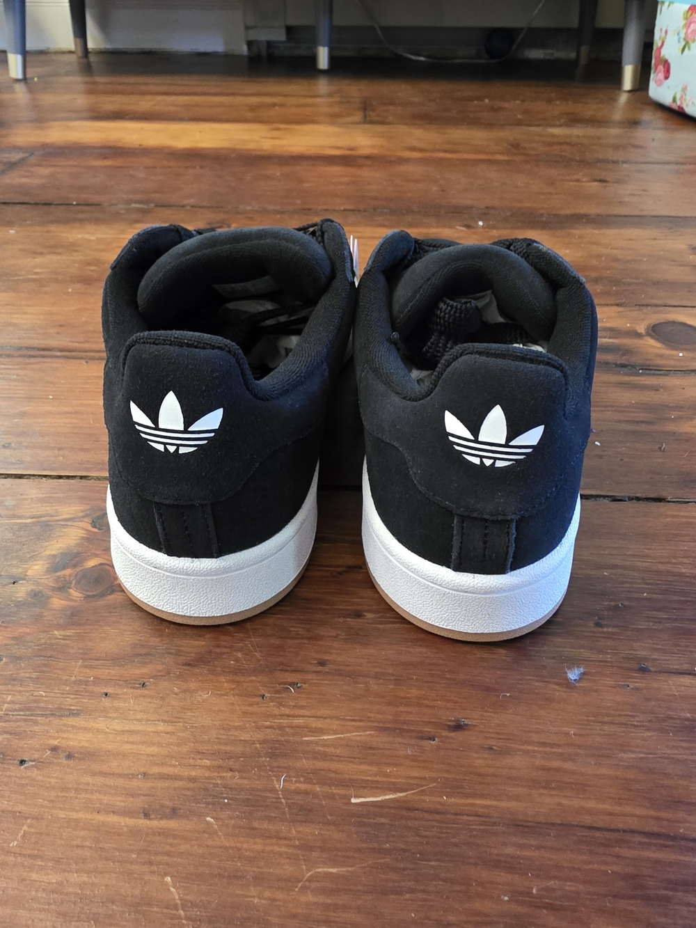 Adidas Campus 00s Black White Gum Youth Size 7/8.5Wmns NEW w/ Extra White Laces - Picture 3 of 6